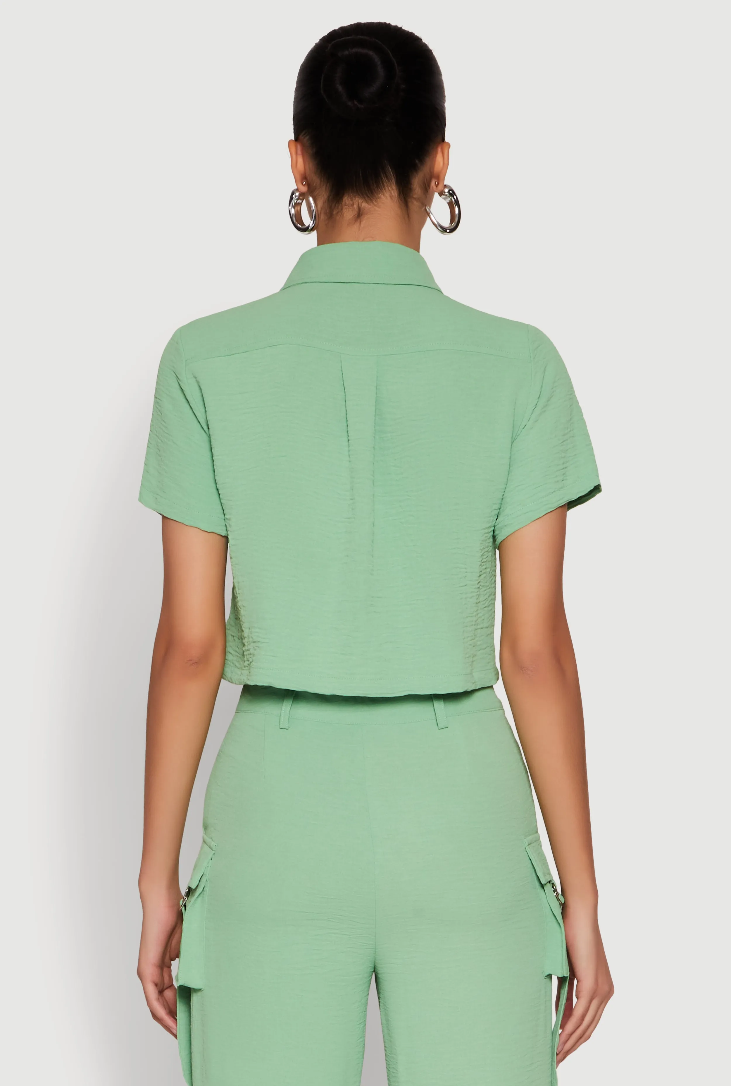 Airy D Ring Closure Crop Top