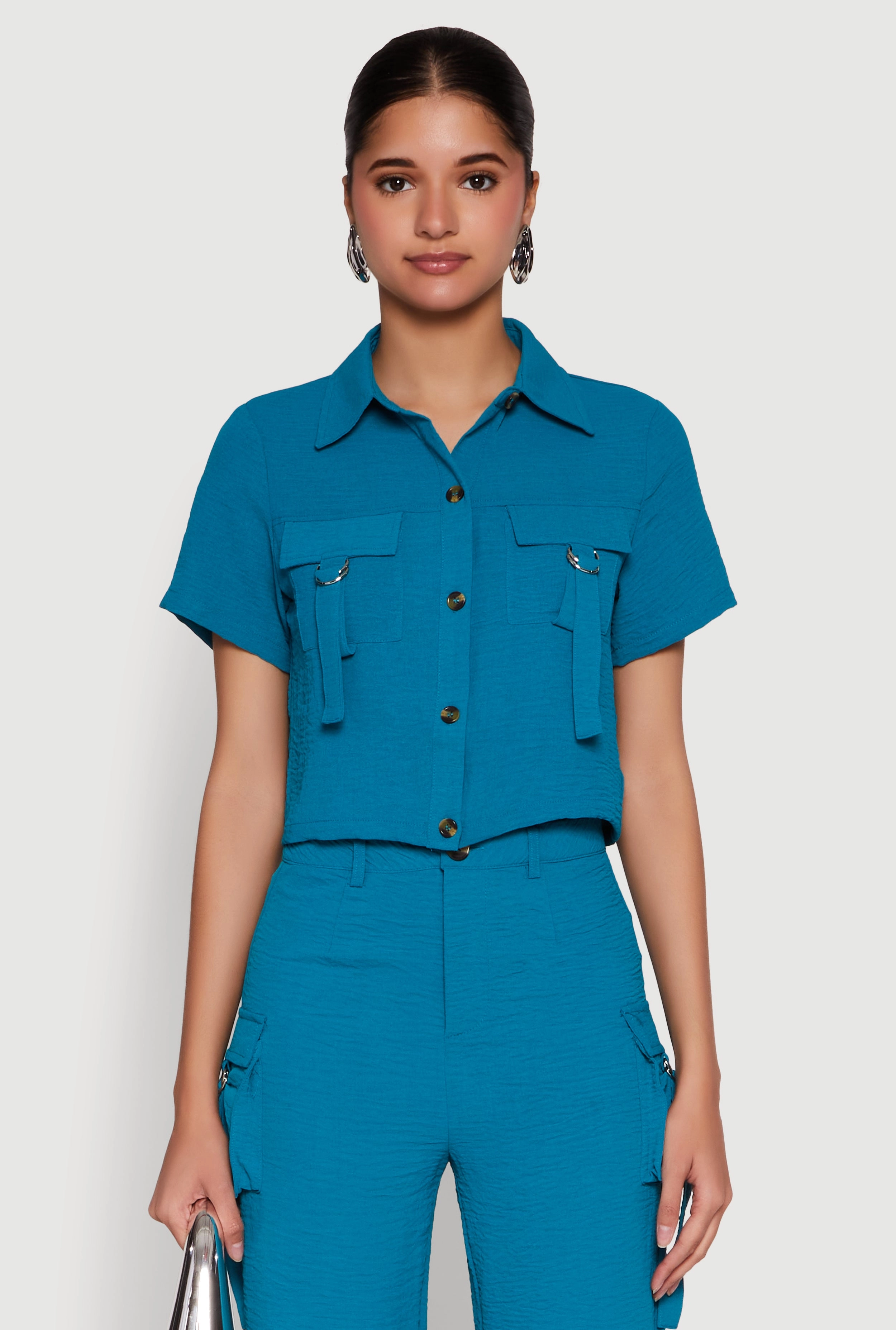 Airy D Ring Closure Crop Top