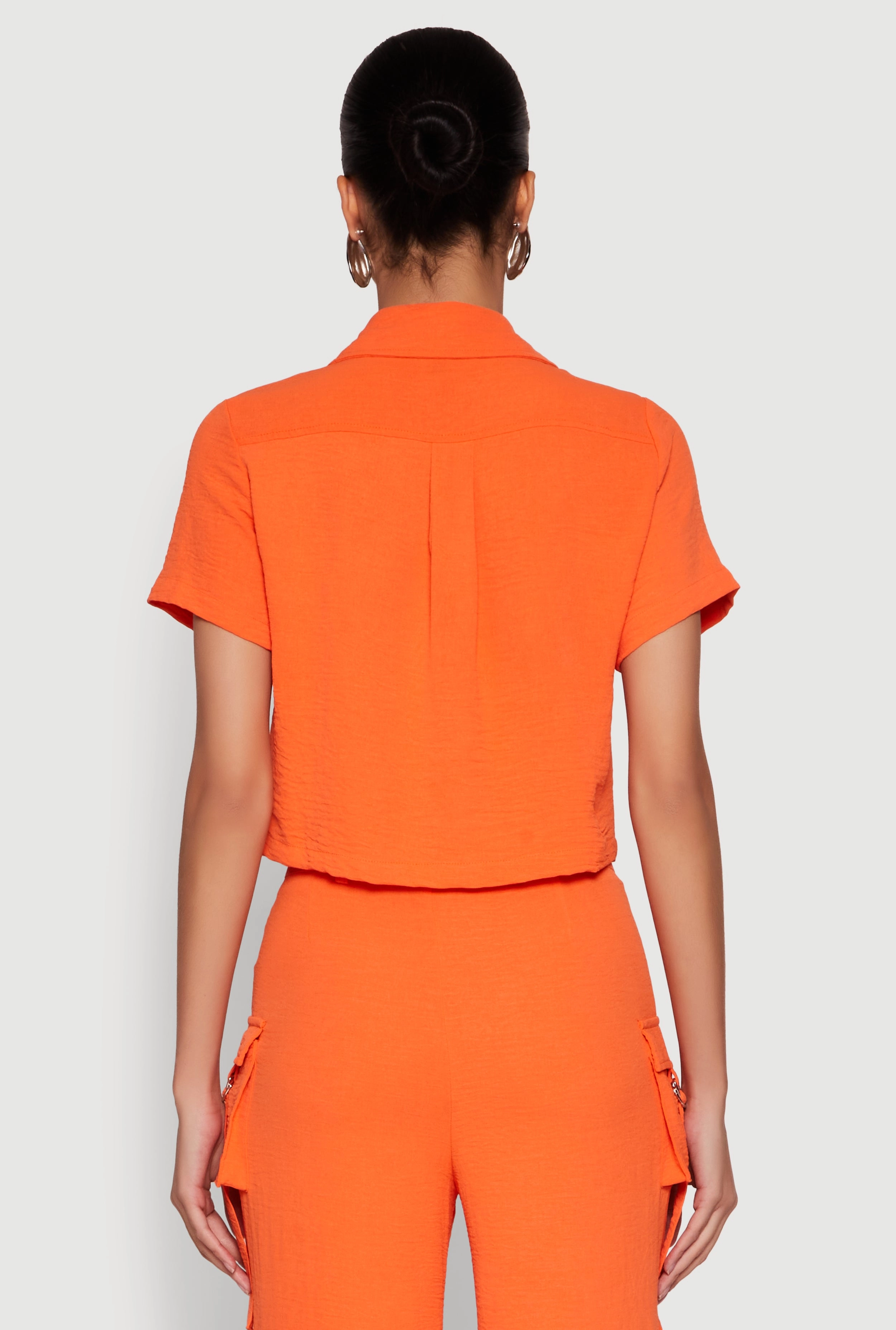 Airy D Ring Closure Crop Top
