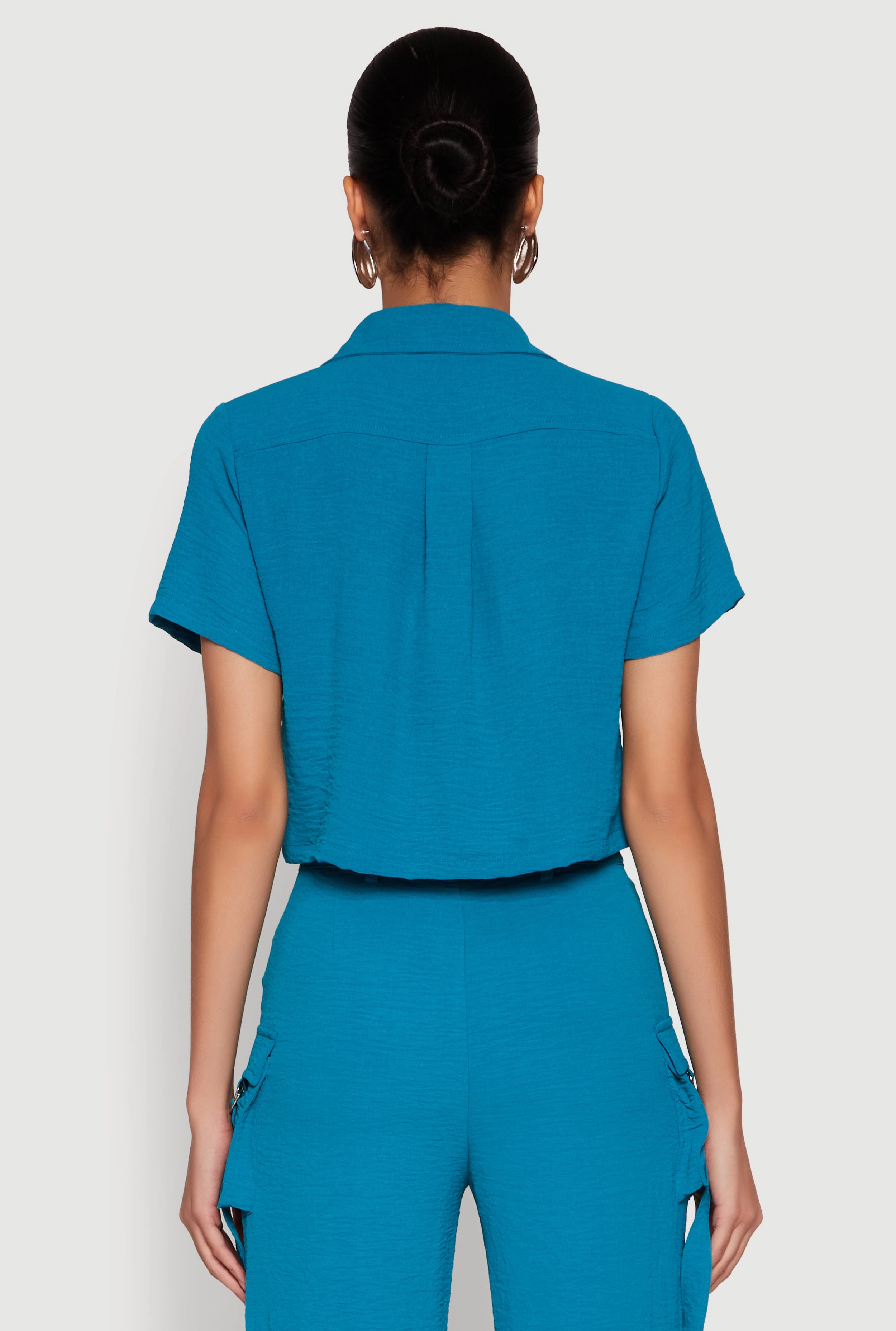 Airy D Ring Closure Crop Top