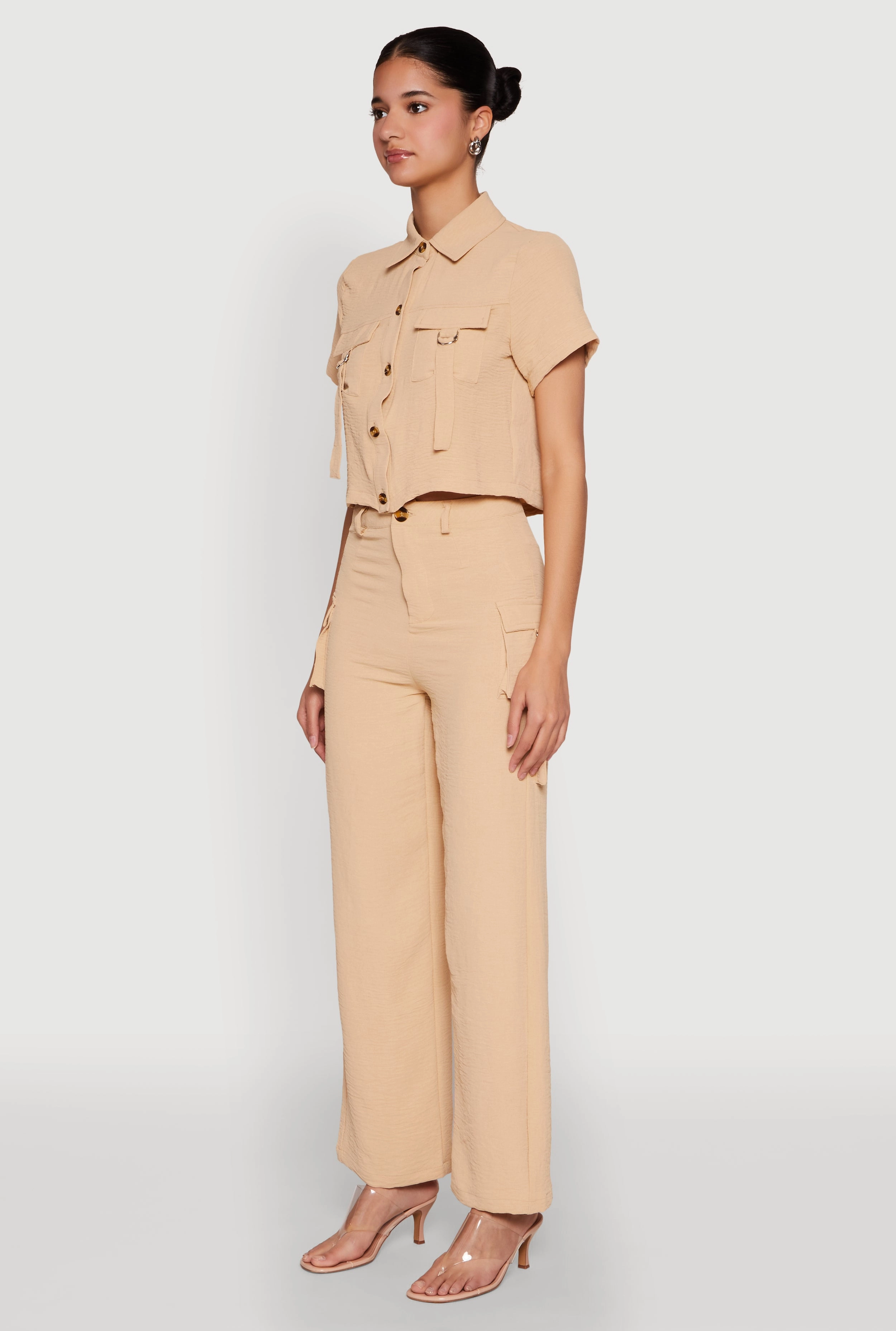 Airy D Ring Closure Crop Top