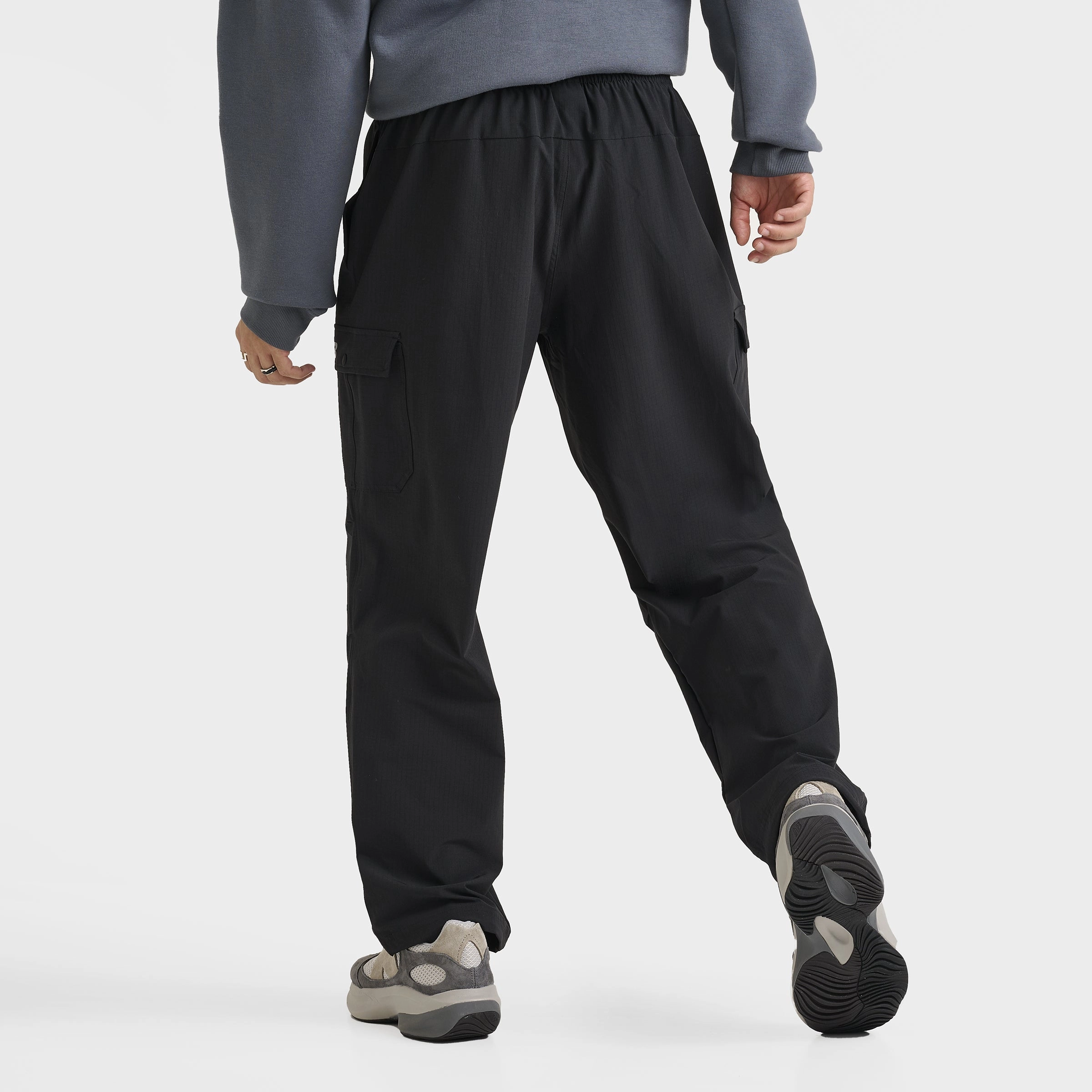 New Balance Ripstop Cargo Pants / Black