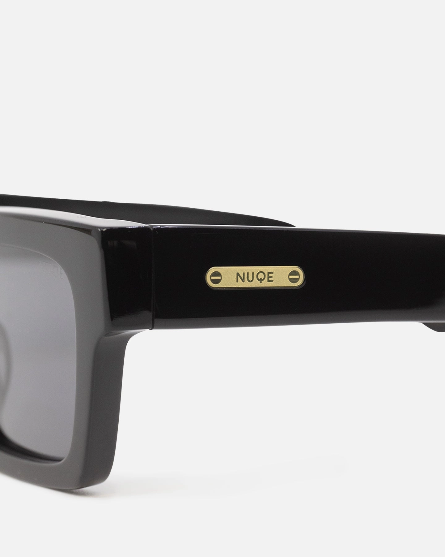 Nuqe Jones Sunglasses Black