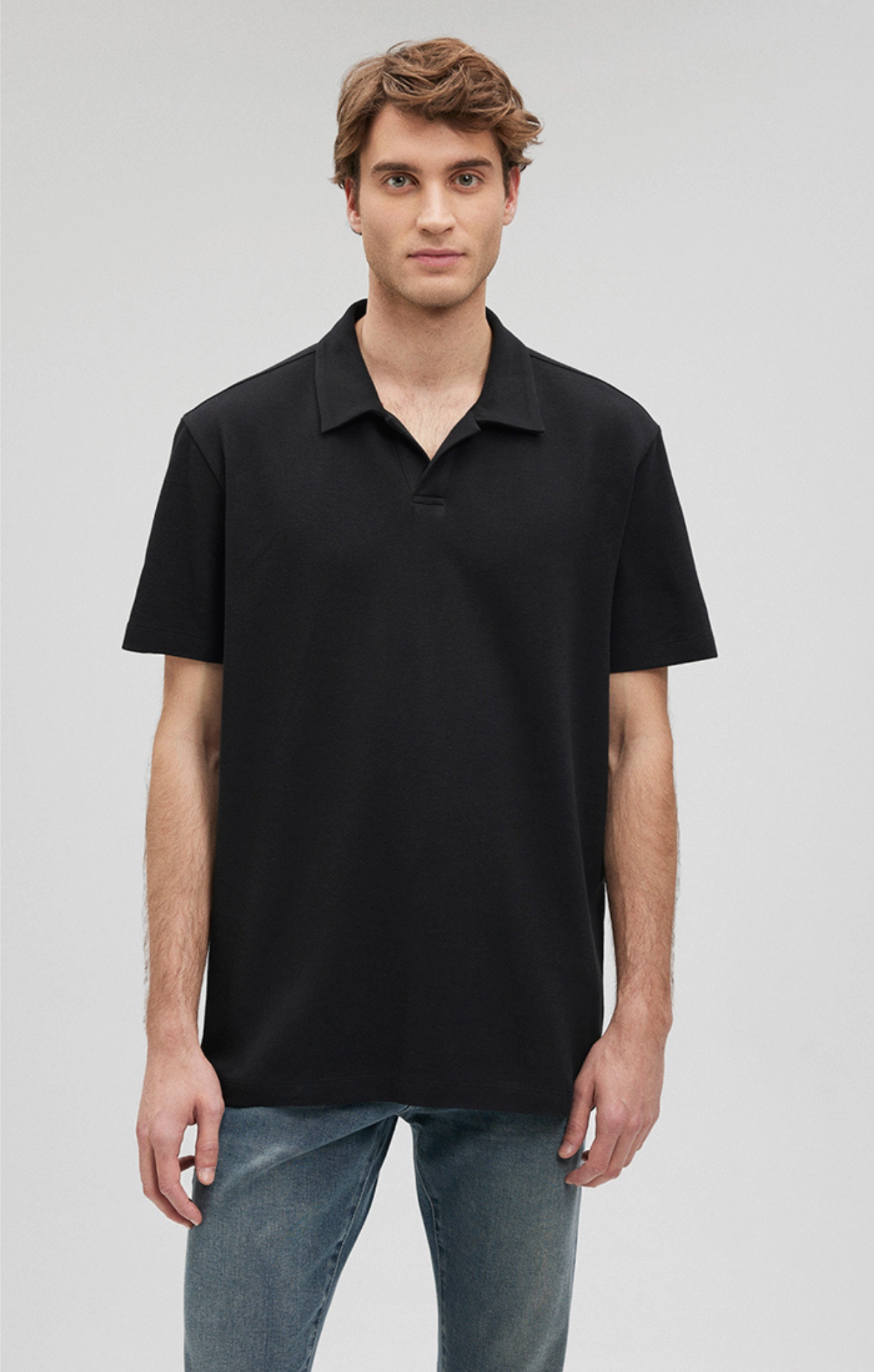 POLO SHIRT IN BLACK