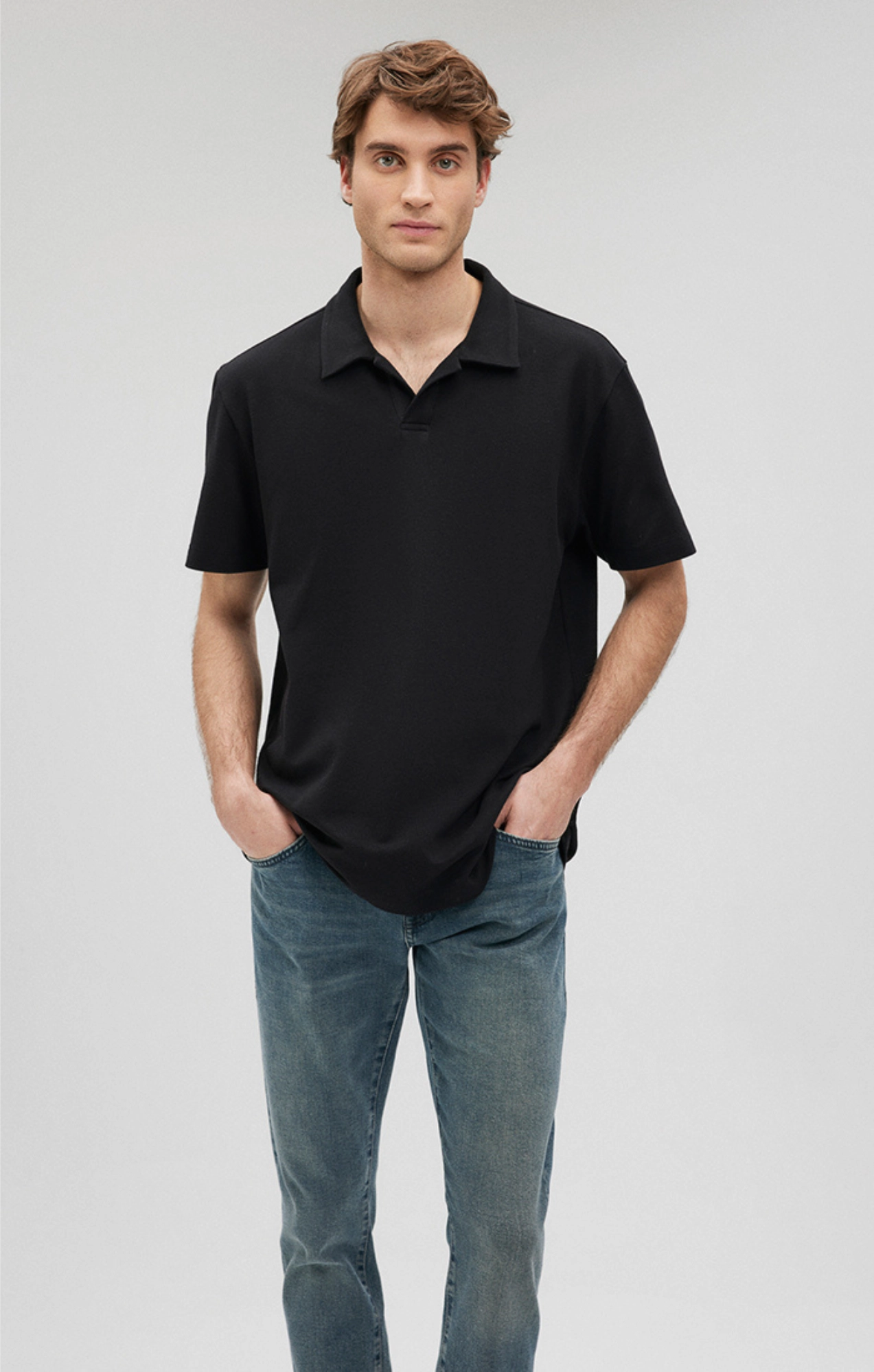 POLO SHIRT IN BLACK