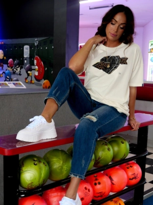Rebel Club By Shine On Arrow Heart Boyfriend Tee Vintage White
