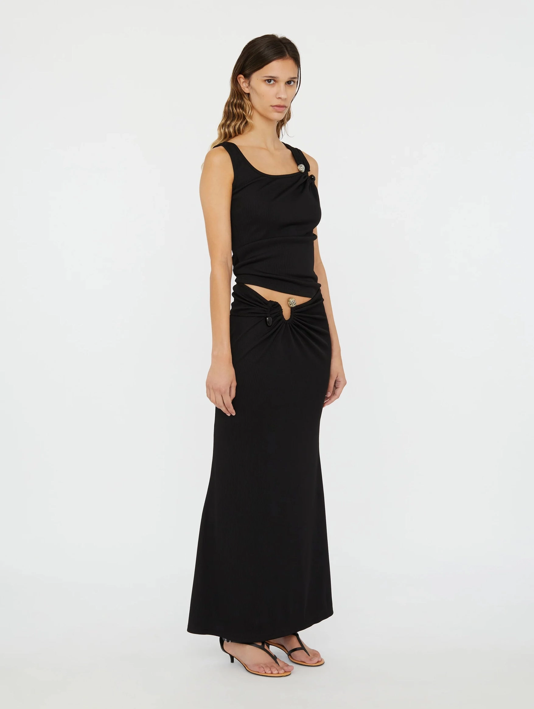 S-Buckle Suspension Skirt in Black