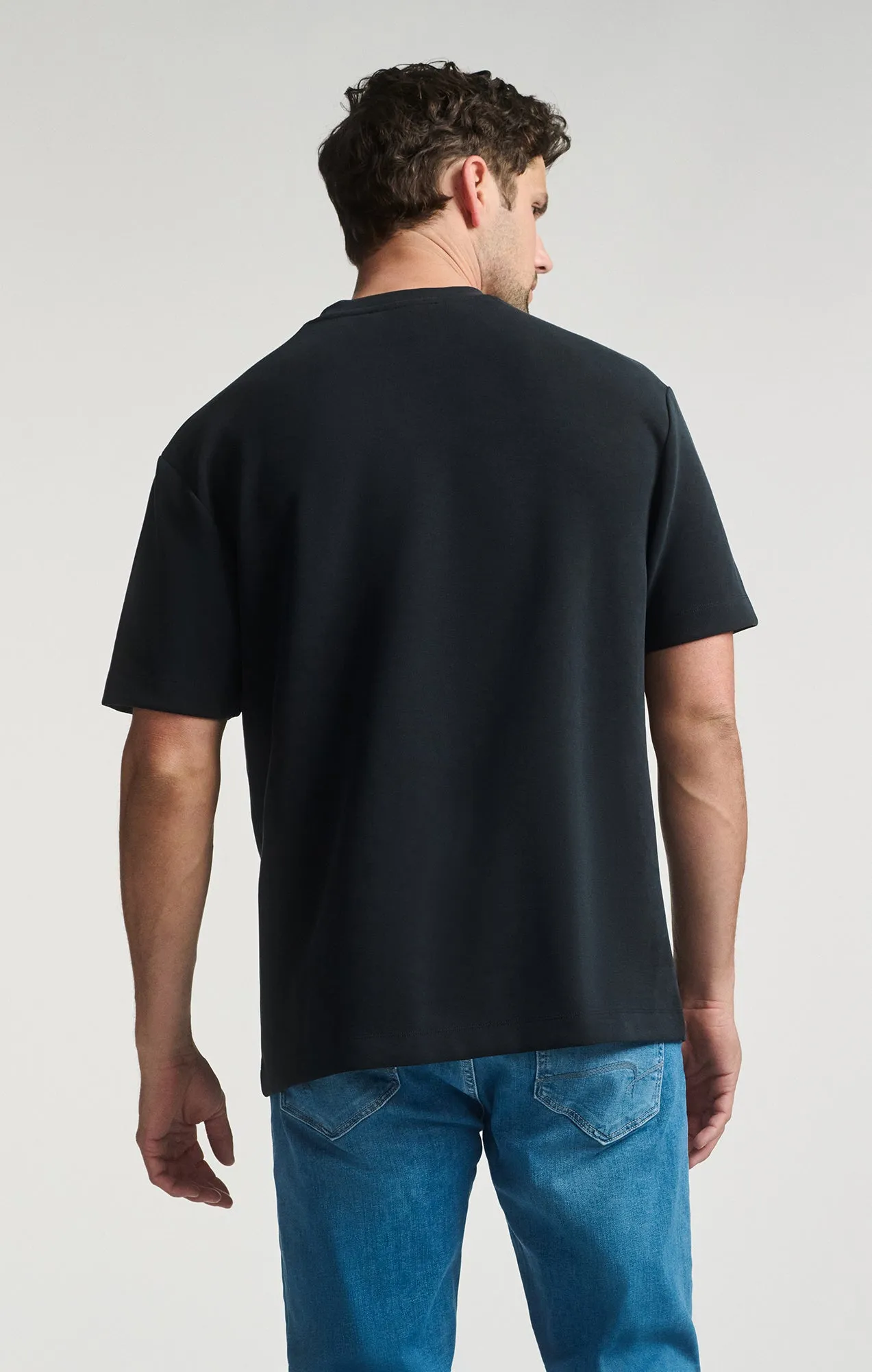 SHORT SLEEVE CREW NECK T-SHIRT IN JET BLACK