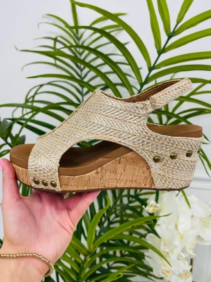 Twist Of Elegance Wedges In Silver Raffia