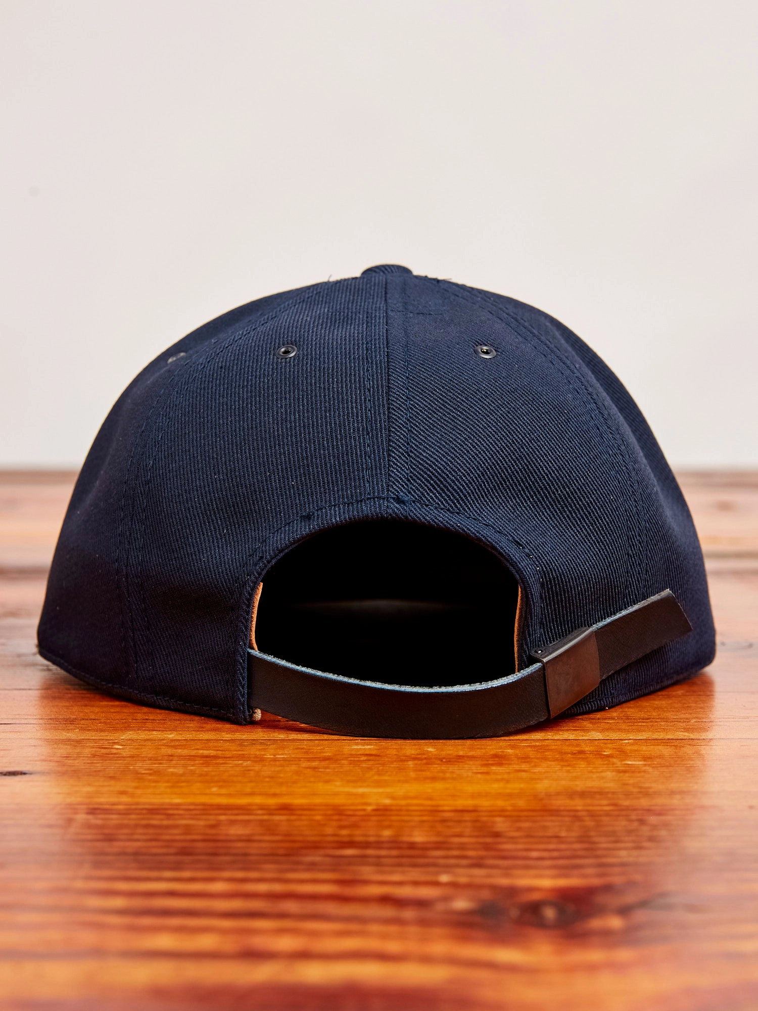 Twist Yarn Cap in Navy