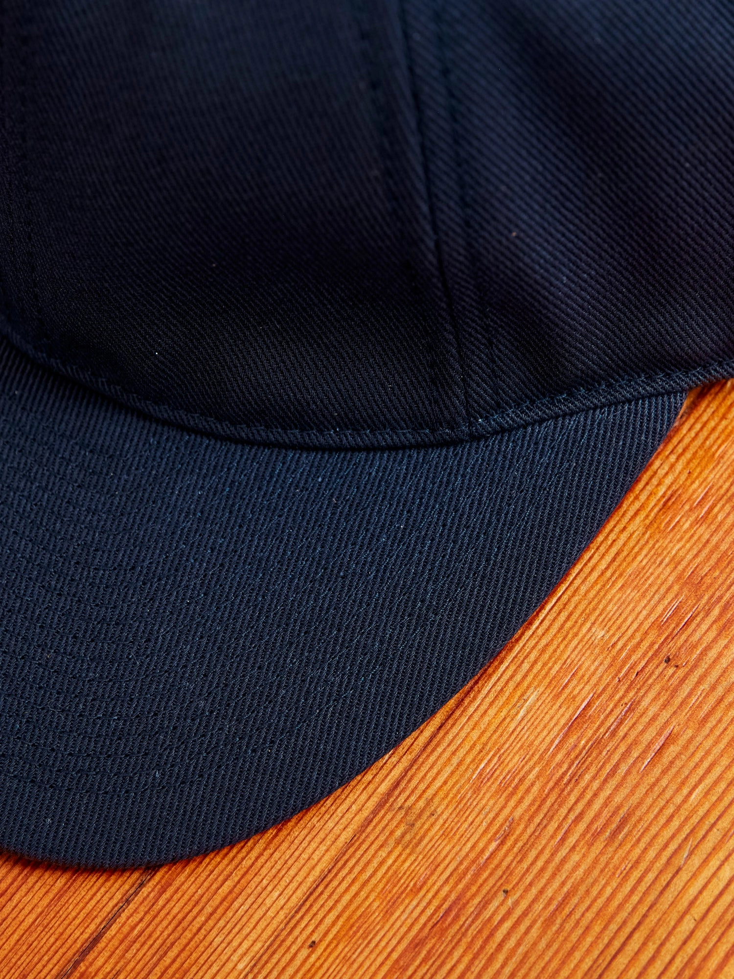 Twist Yarn Cap in Navy