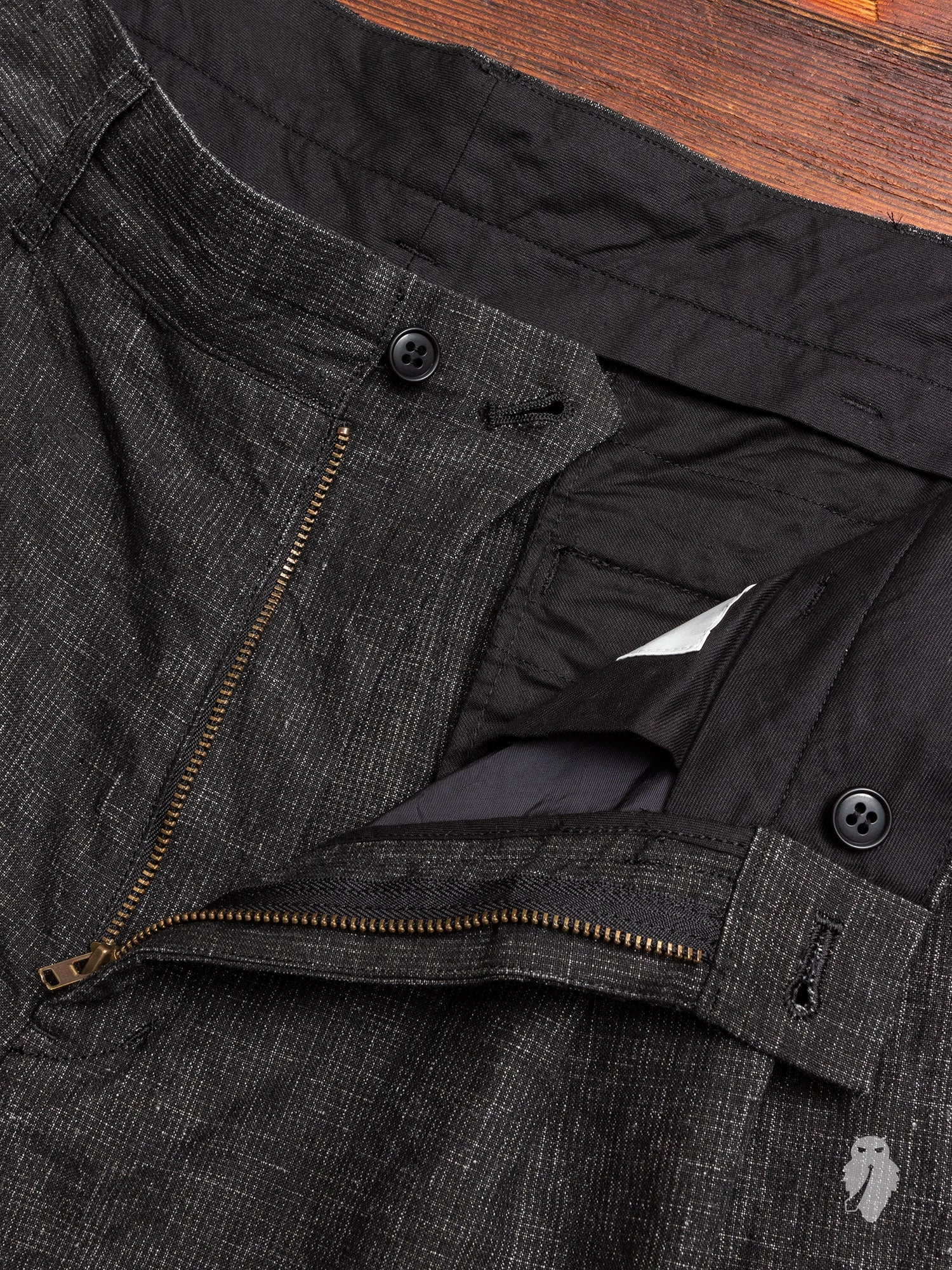 Two Tack Pegtop Pants in Black Linen