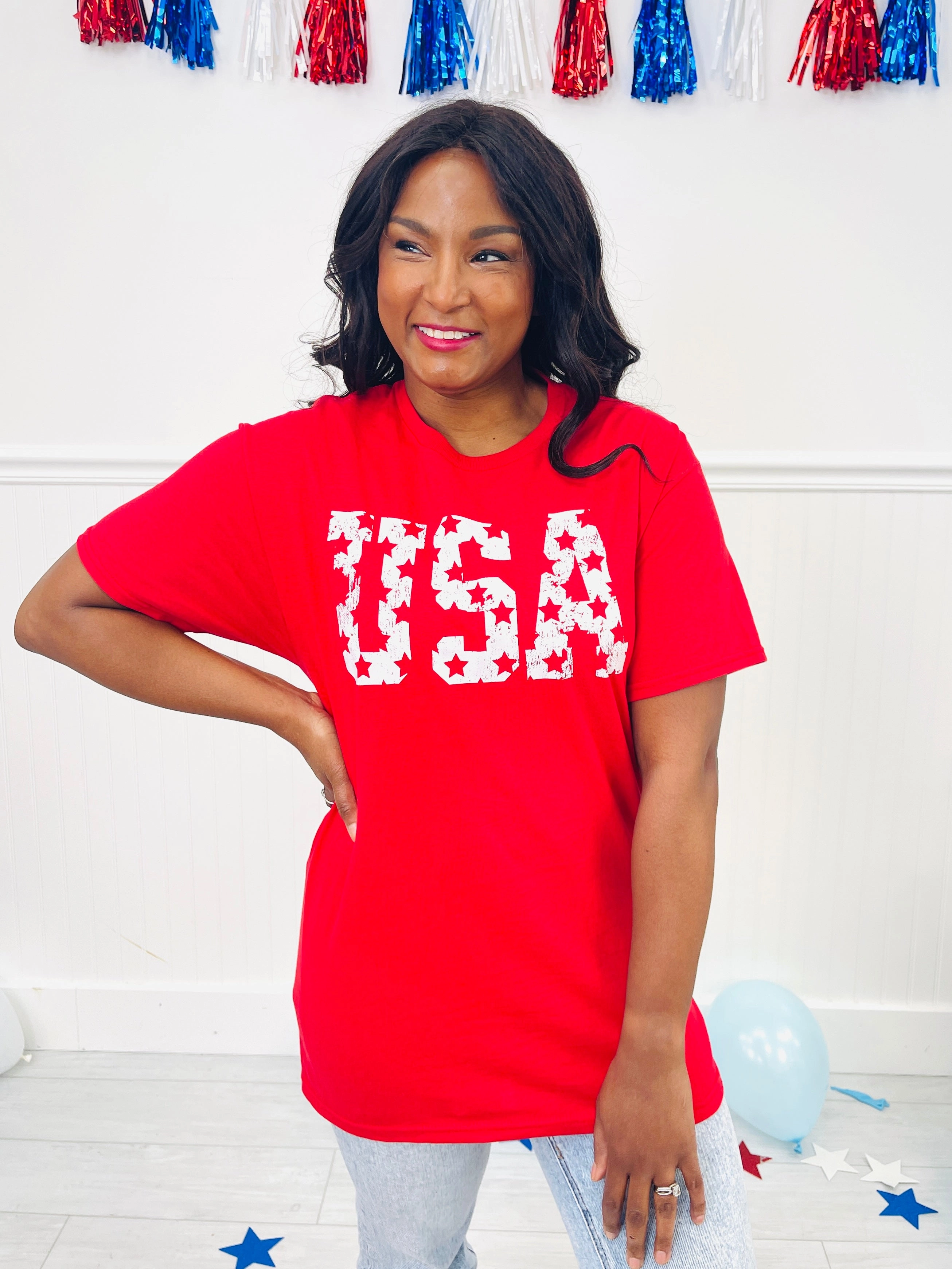 USA On Display Graphic Tee in Red