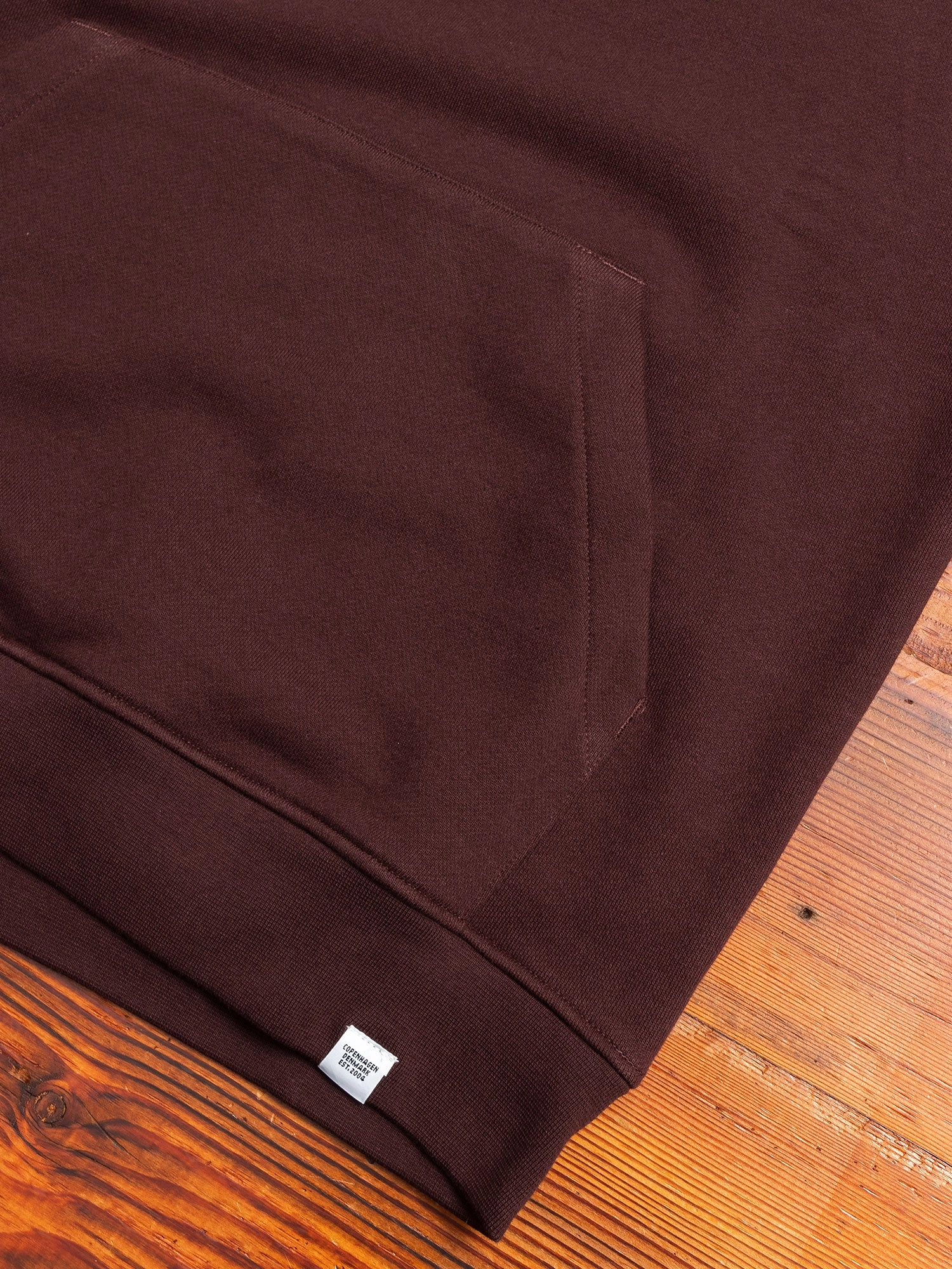 Vagn Pullover Hoodie in Eggplant Brown