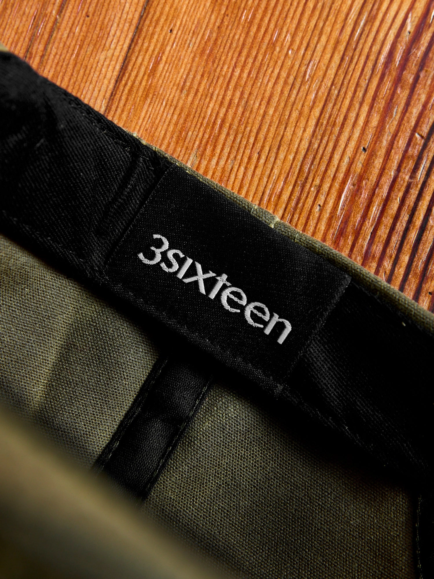Waxed Canvas Baseball Cap in Olive
