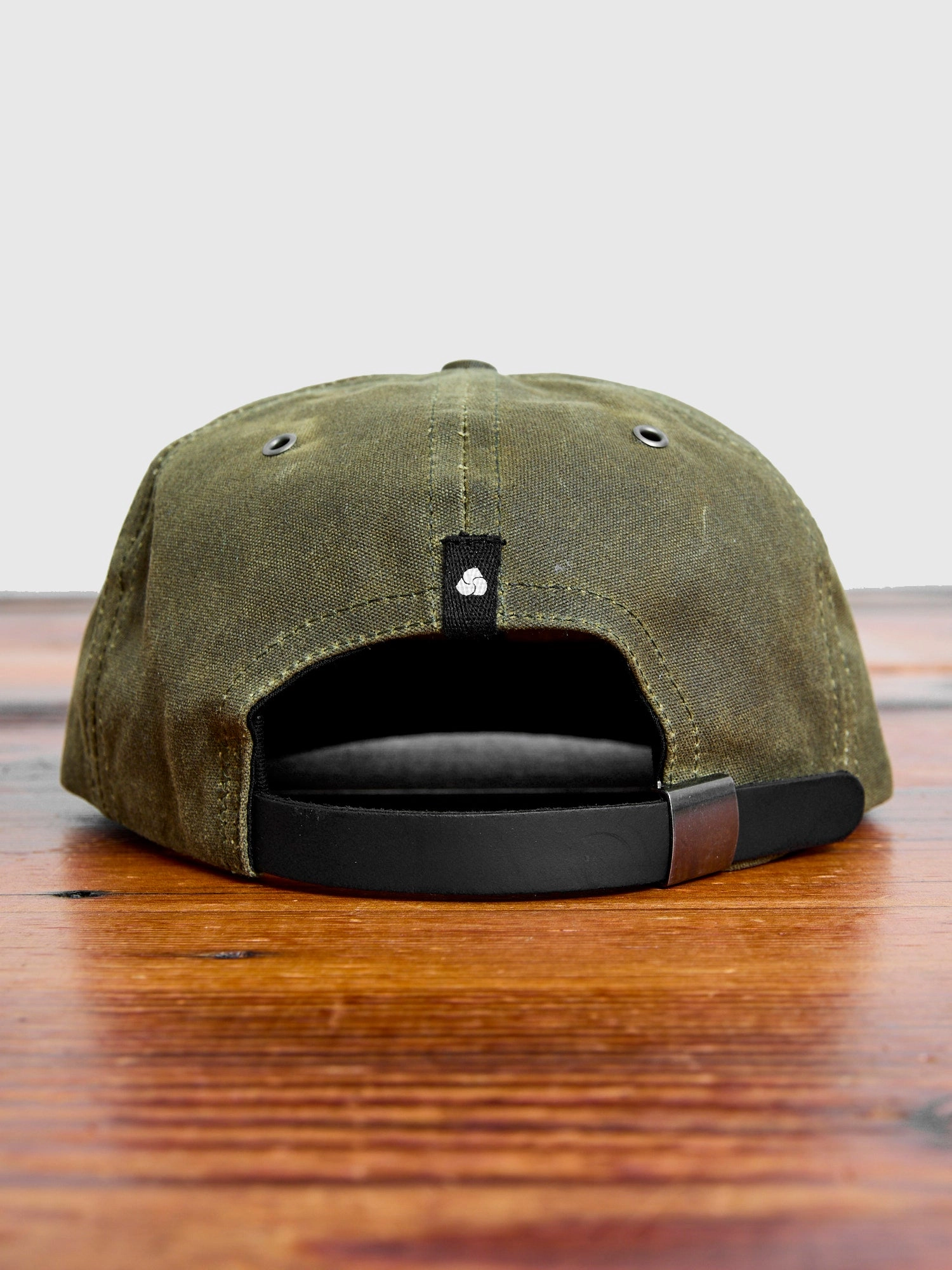 Waxed Canvas Baseball Cap in Olive
