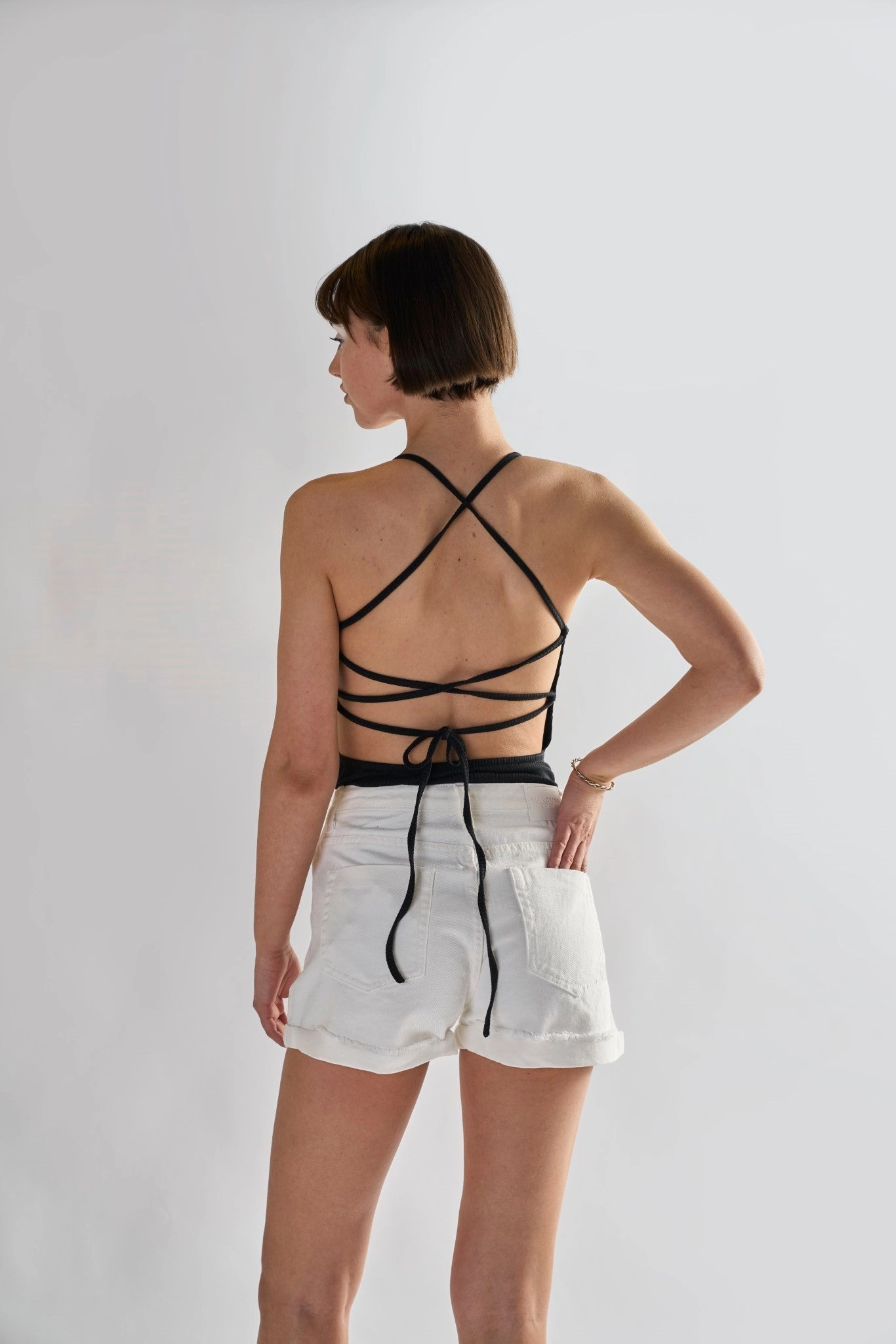 White Turn-Up Denim-Shorts