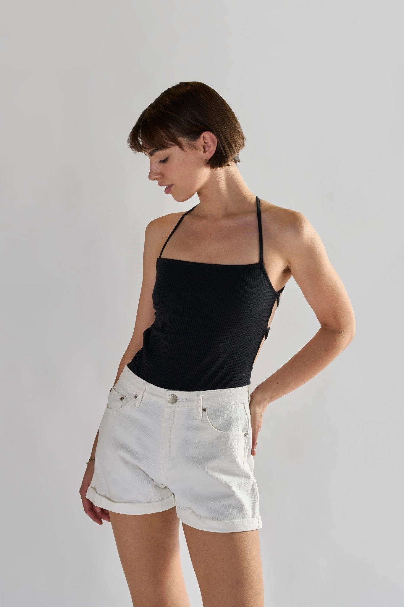 White Turn-Up Denim-Shorts