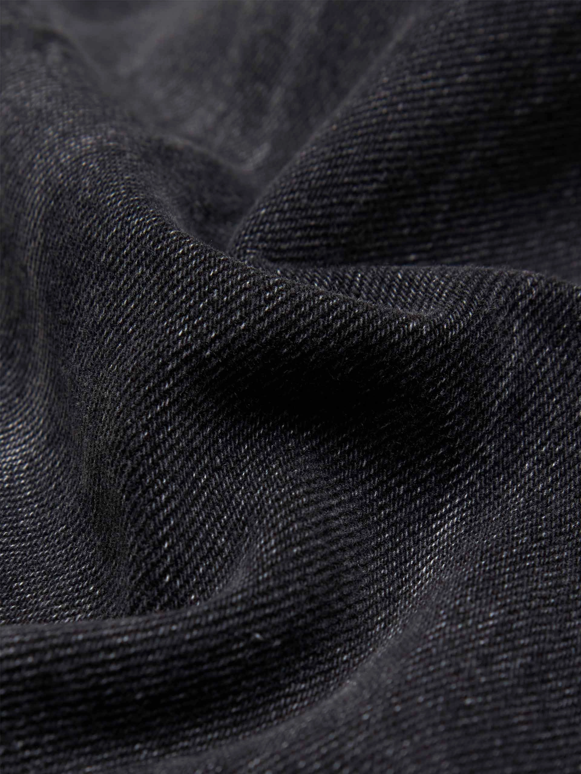 Wide Leg Pleated Jeans