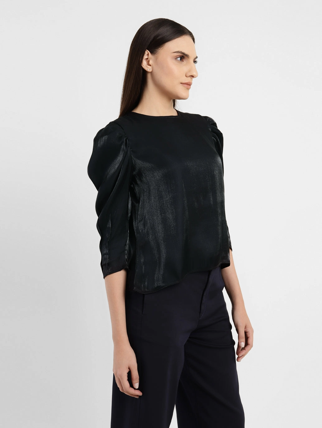 Women's Solid Round Neck Top
