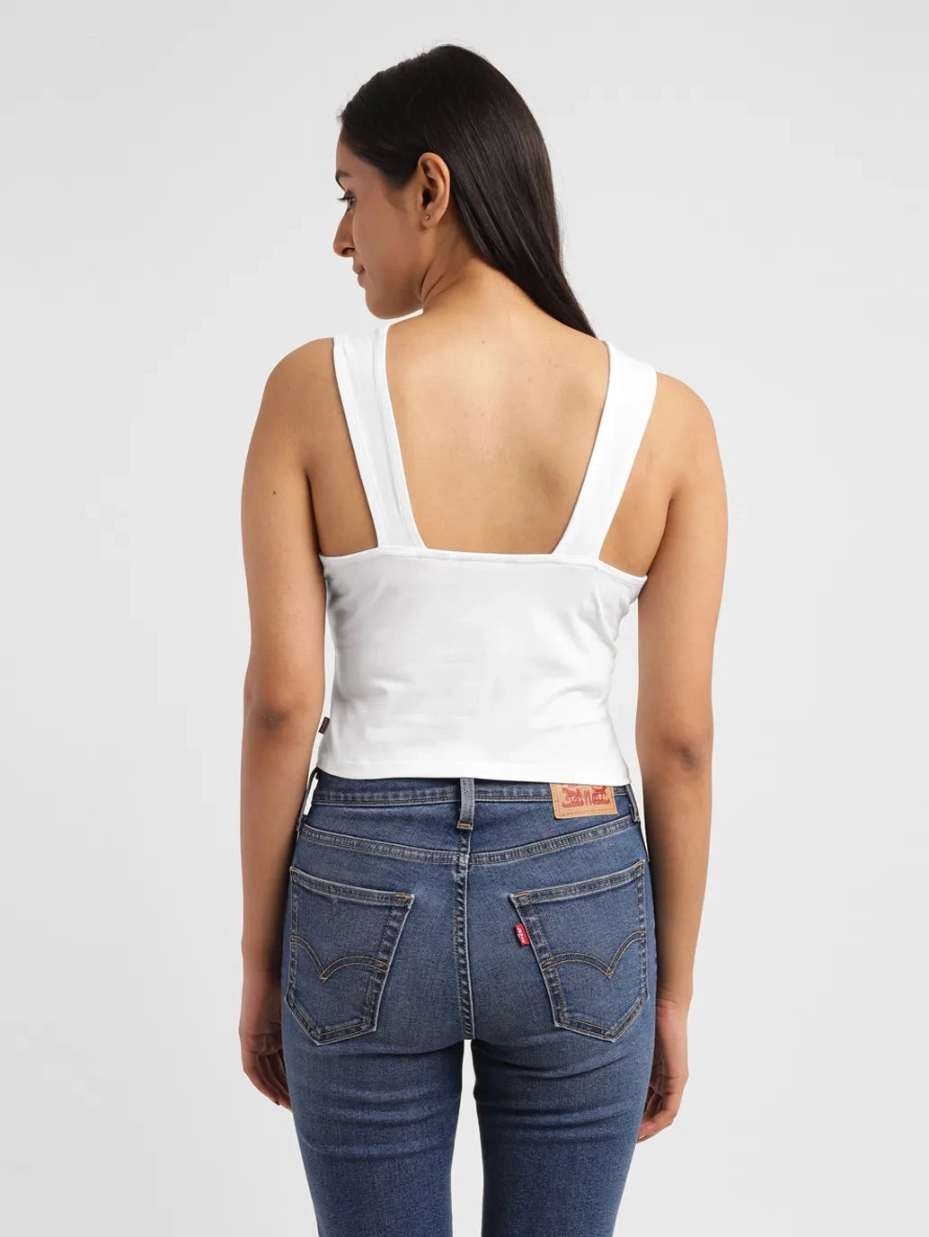 Women's Solid White Scoop Neck Crop Top