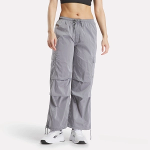 Women's Studio Style Cargo Pants