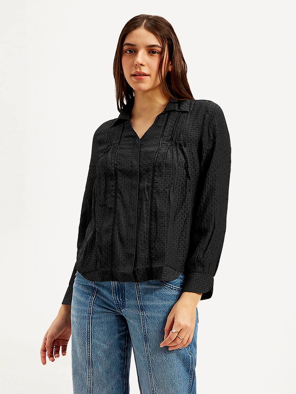 Women's Textured Spread Collar Shirt
