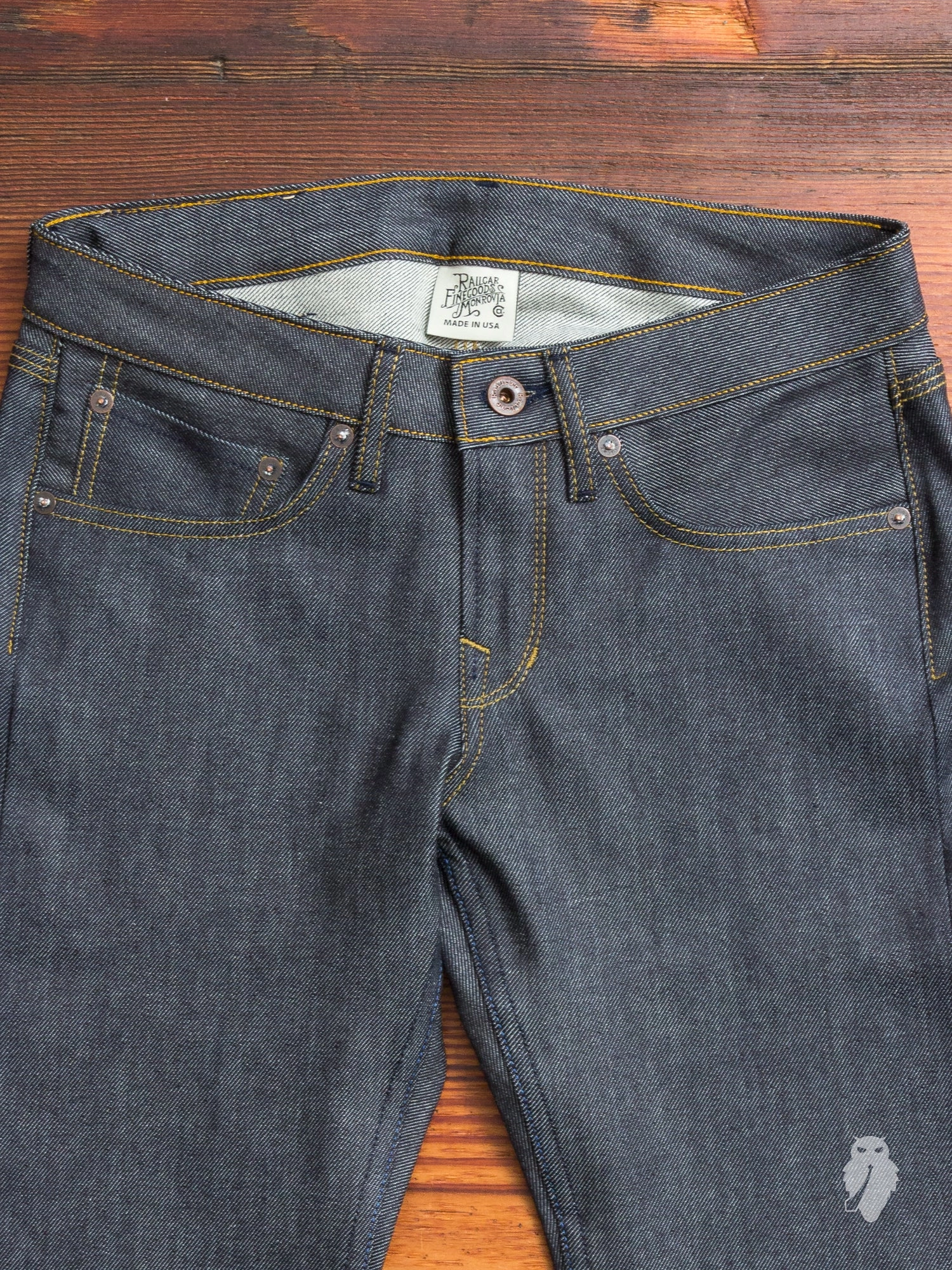 X041 11.5oz Women's Stretch Selvedge Denim - Vixen Fit